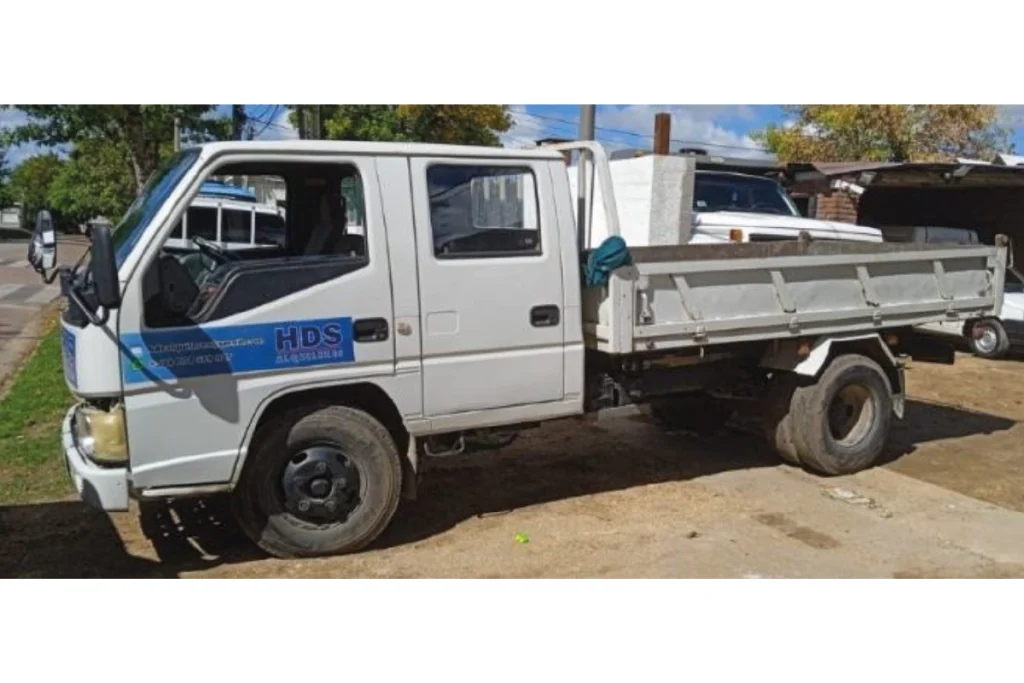CAMIÓN CON VOLCADORA 3m en alquiler en San Carlos y Maldonado – HDS